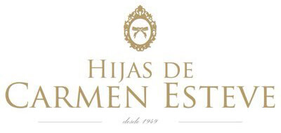 Hijas de Carmen Esteve